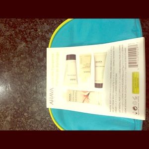 Ahava Color Me Pamper Kit Travel size New cute
